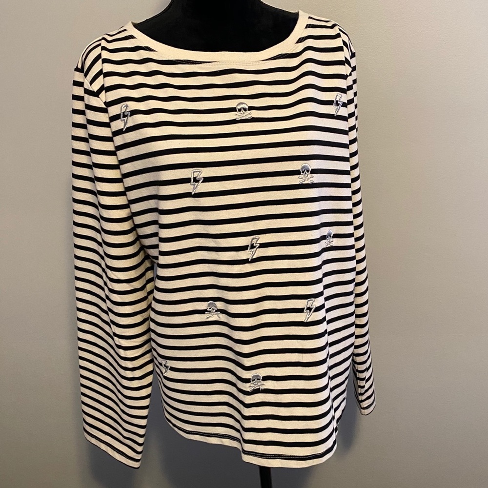 Embroidered top